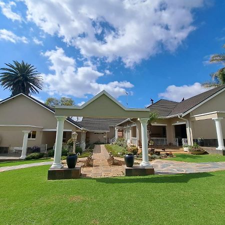 Longtom Farm Guesthouse Lydenburg Ngoại thất bức ảnh